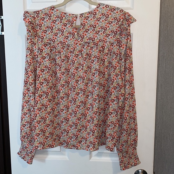 LOFT Floral Smocked Ruffle Top, Size XL, NWT - Picture 10 of 13